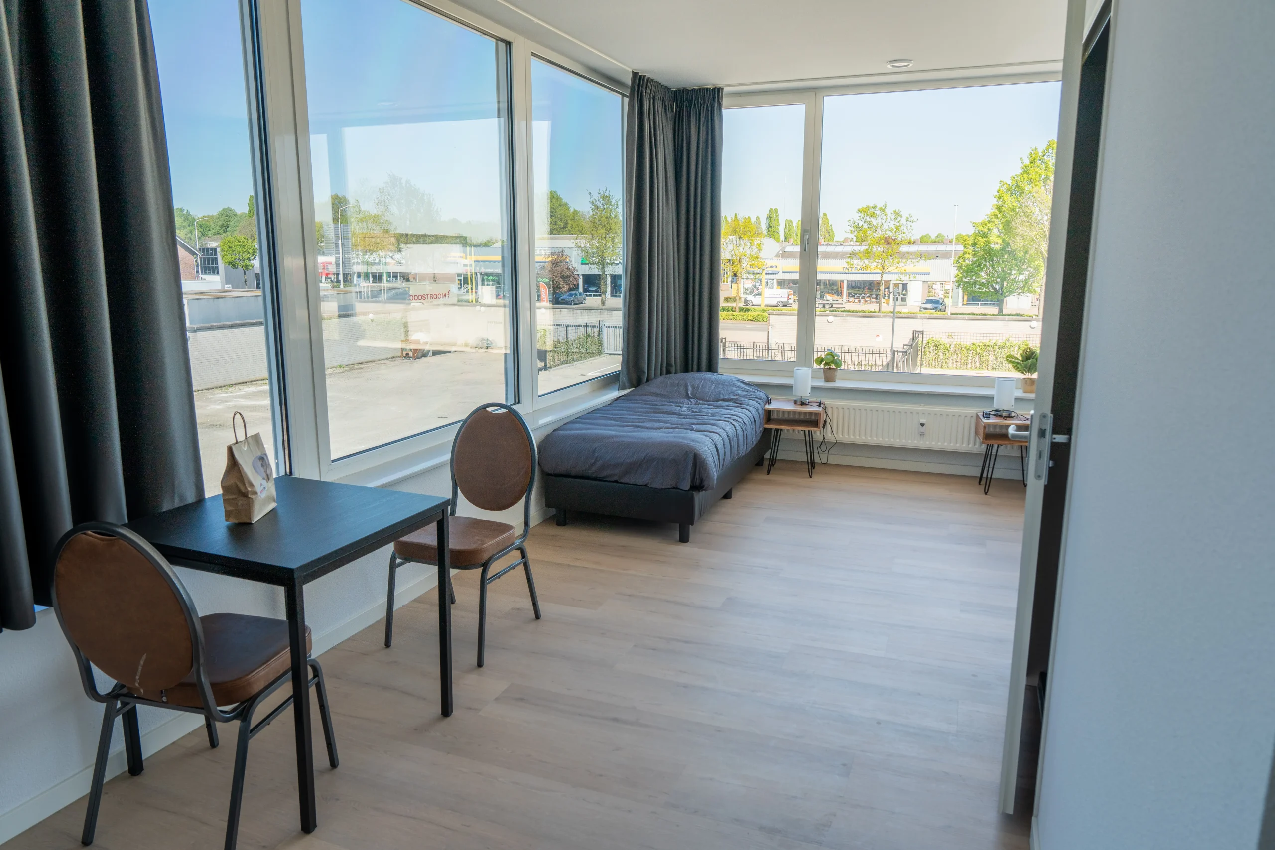 Kamer Charlie Housing